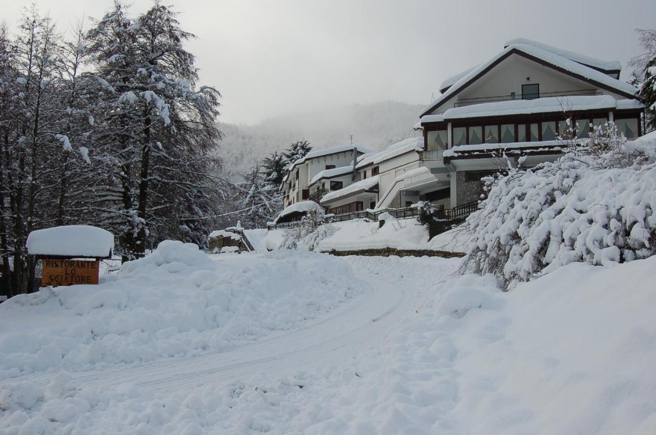 Hotel Lo Sciatore Cotronei Exteriör bild