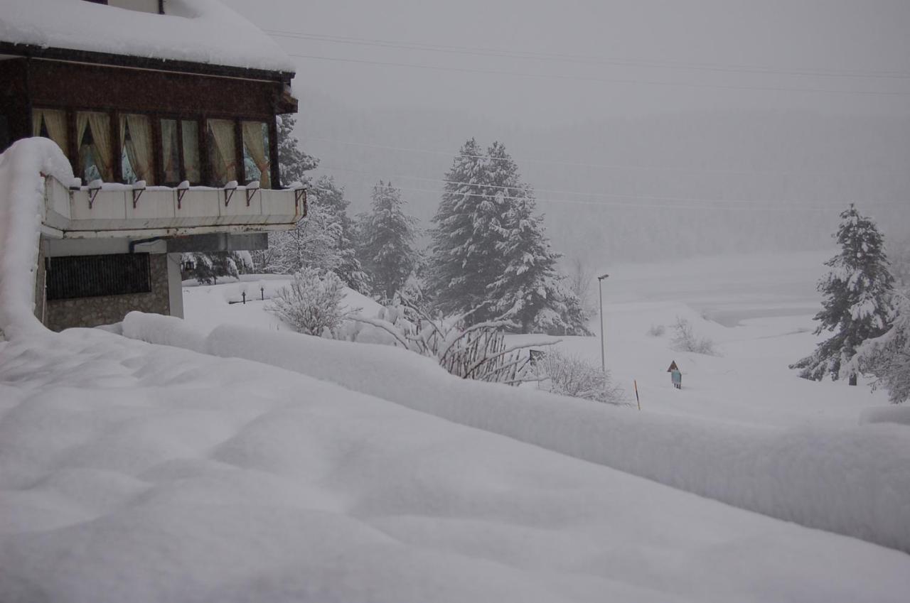 Hotel Lo Sciatore Cotronei Exteriör bild